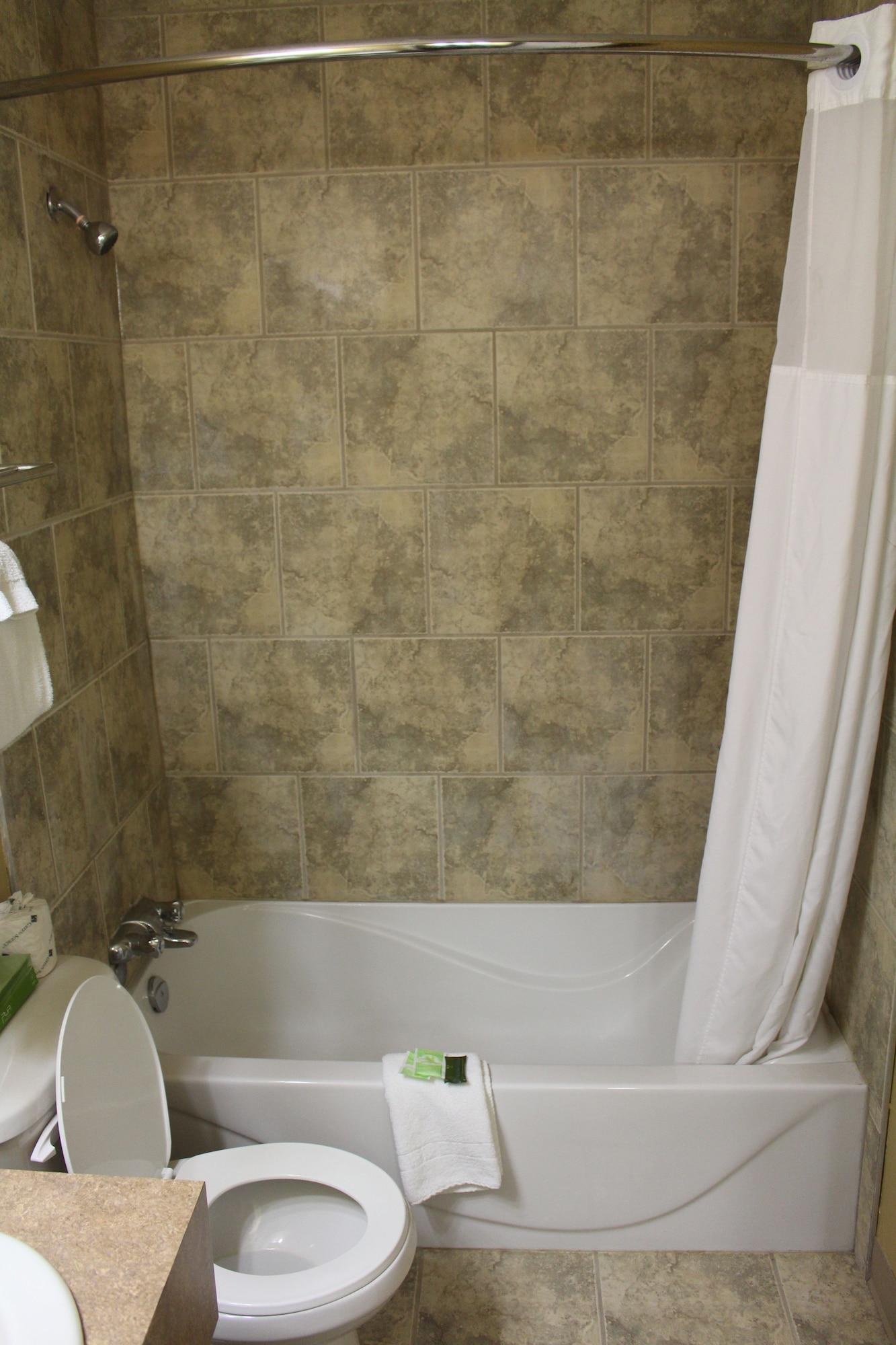 Travelodge By Wyndham Swift Current Extérieur photo