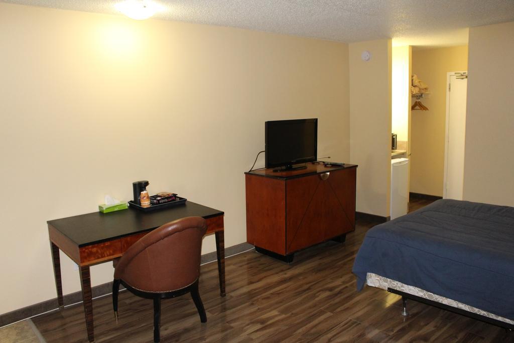 Travelodge By Wyndham Swift Current Extérieur photo
