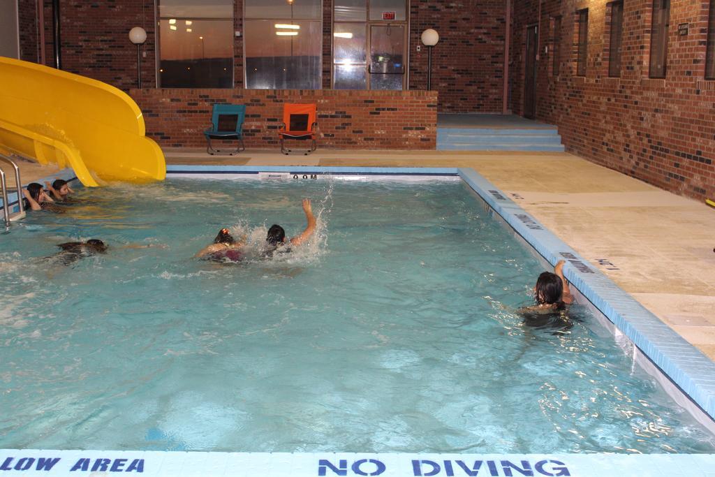 Travelodge By Wyndham Swift Current Extérieur photo