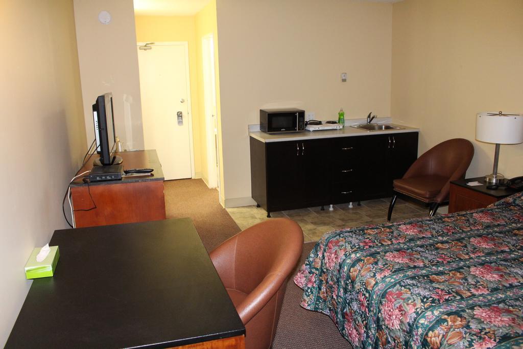 Travelodge By Wyndham Swift Current Extérieur photo