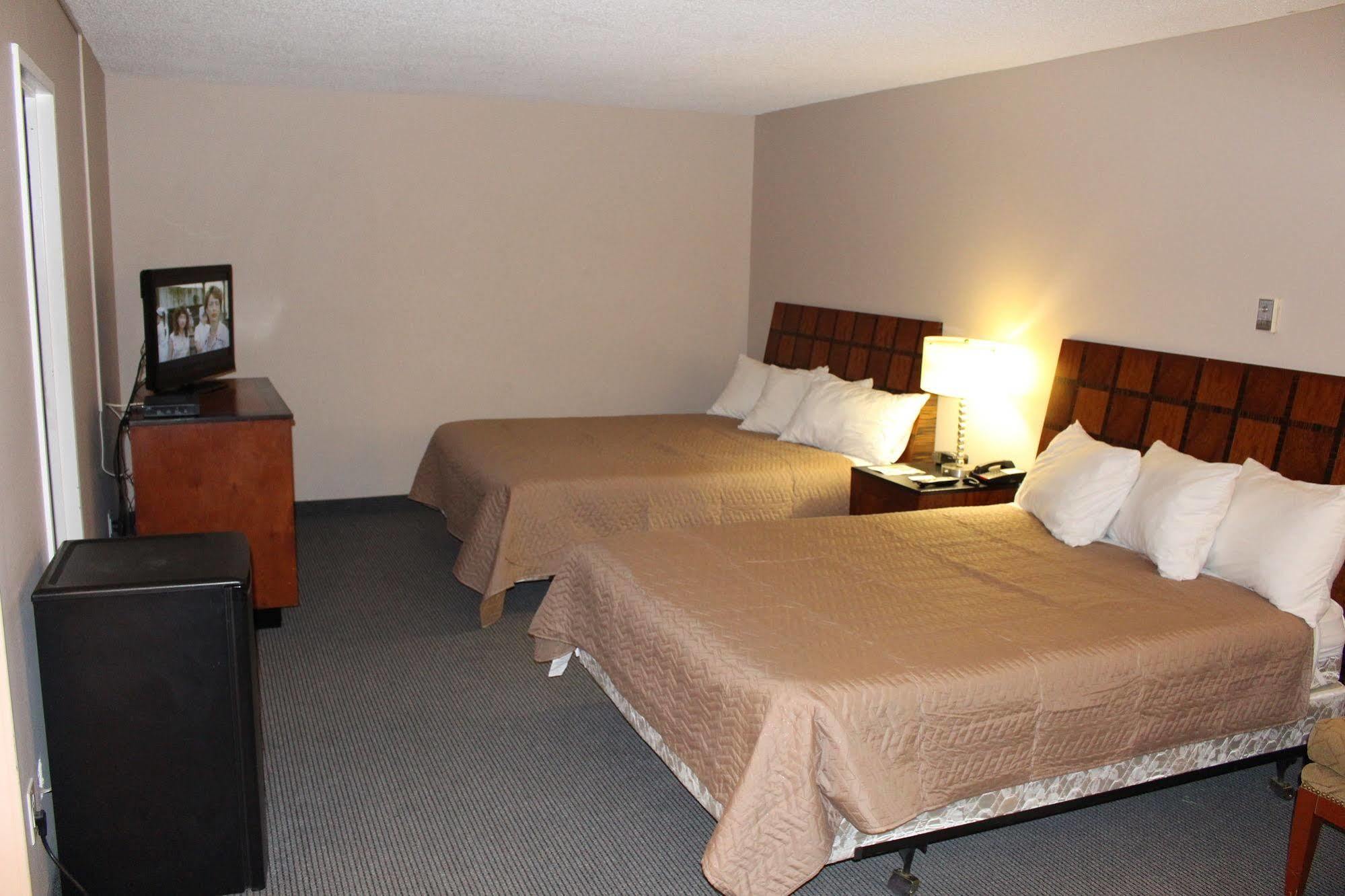 Travelodge By Wyndham Swift Current Extérieur photo