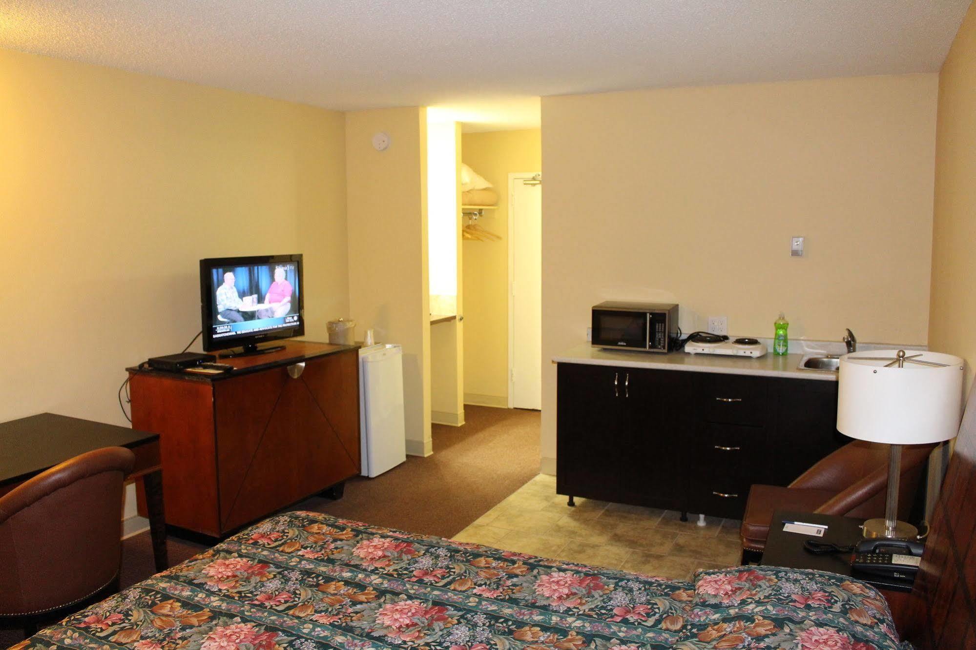 Travelodge By Wyndham Swift Current Extérieur photo